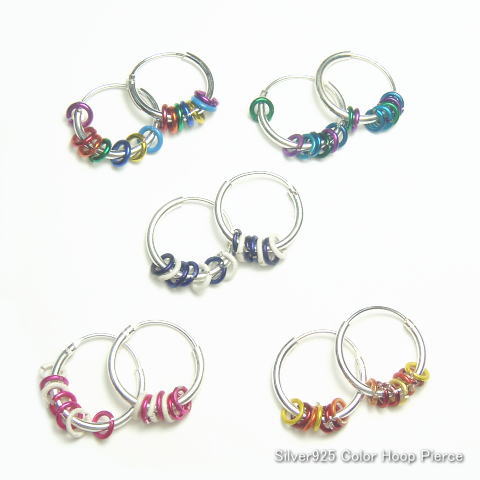 シルバーピアス 7つのリングをシンプルタイプのフープに通した元気カラーのカラーフープピアス d141-145 シルバー925 silver925 シルバーアクセサリー リングピアス ループピアス レディースピアス