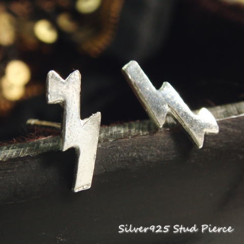 シルバーピアス ピカピカゴロン カミナリマークのスタッドピアス a147(a-4-9) シルバー925 silver925 シルバーアクセサリー かみなり 雷 稲妻 いなずま イナズマ スタッドピアス レディースピアス