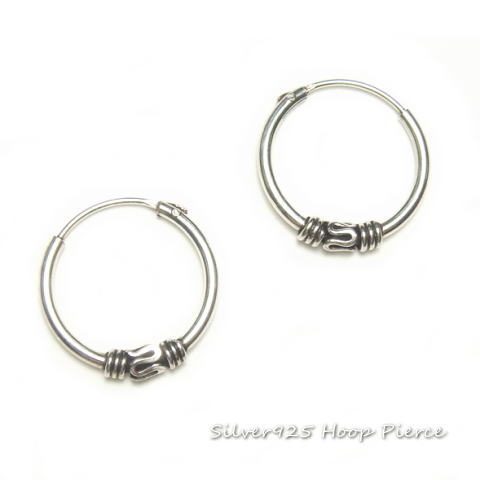 シルバーピアス 直径約14mm 細めタイプ 1点模様 シンプル 定番 バリ風 フープピアス シルバー925 silver925 シルバーアクセサリー ループピアス レディースピアス メンズピアス エスニック バリスタイル S字 グルグル 巻き巻き