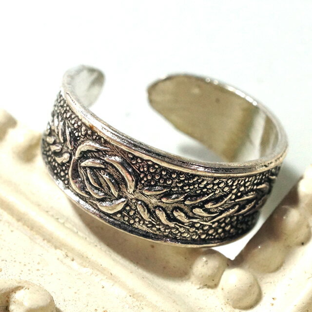 フリーサイズリング 大人な薔薇模様足指リング40 シルバー925 silver925 シルバーアクセサリー 指輪 足指リング トゥリング トウリング ピンキィリ...