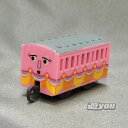 カプセルプラレール きかんしゃトーマス 322：ピンク客車 タカラトミーアーツ ガチャポン