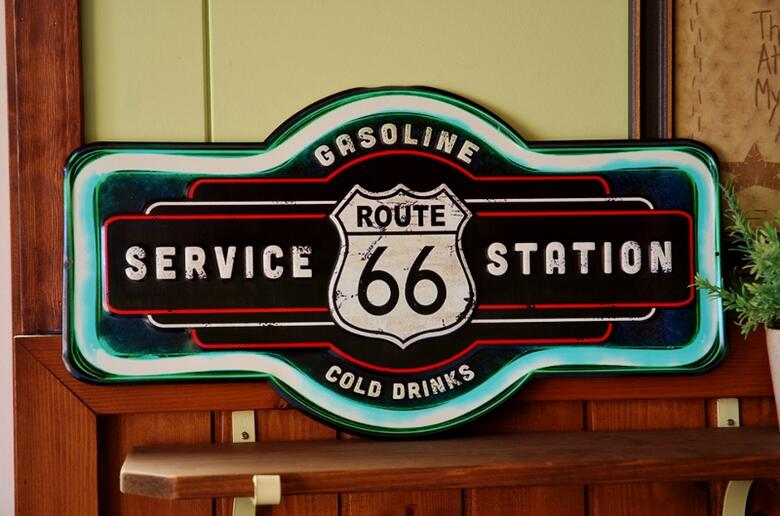 ブリキサイン ルート66 Route66 サービスステーション TINサイン ブリキ製 看板 ティンサイン トレードマーク アメリカン カントリー インテリア 雑貨 ブリキ製 看板 立体的 壁掛け レトロ調 ネイティブ 安い ガレージ 男雑貨 男前 壁面 飾り 装飾 カジュアル 66号線