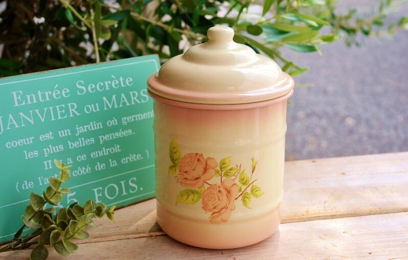 アンティーク・イマン imane ダイアナローズ ビードキャニスター (L) 国産品 協和工業 琺瑯 ホーロー 未使用 フレンチ雑貨 カントリー雑貨 インテリア雑貨 薔薇雑貨 バラ雑貨 made in japan 日本製 オブジェ 飾り 置物 本物 骨董 レトロ ビート 絶版