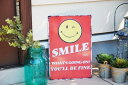 ガーデニング雑貨 ブリキサイン SMILE スマイル 赤 笑顔 ブリキ看板 TINサイン ティンサイン サインプレート 壁飾り アメリカン雑貨 カントリーインテ...