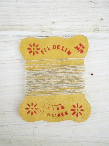 木の巻き板 雑貨・ティアラ・木の巻き板 麻糸付きプリントS 赤 アメリカン カントリー 雑貨