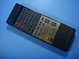 【商品情報】 メーカー：SANSUI 型番：RS-E1 付属品：本体（写真内の物ですべてになります） ※電池カバー、バッテリー、充電器、コード、ふた カバー、枠等の付属品は写真に写ってない場合付属しません。 【商品の状態に関して】 使用感、スレキズ、日焼け等あります。 赤外線による動作確認OKです 【状態に関して】 ・割れ、さび、日焼け、変色等写真よりご判断下さい。 ・給湯器等の水回りリモコンの水垢汚れは写真よりご判断下さい。 ・配線ありの商品に関して、切り具合は、写真よりご判断下さい。 ・電池ケース内、その他にさびがある場合写真に掲載致します。 ・商品の色見はご利用のパソコンやモニターの環境により、 実物と多少異なる場合がございます、ご了承下さい。 【赤外線による動作確認ができる商品に関して】 赤外線による動作確認ができる商品は、全ボタン動作確認しております。 不具合がある場合は、上記の（商品の状態に関して）の欄に記載いたします。 赤外線による動作確認がとれる主なリモコンは下記になります。 家庭用エアコン、テレビ、レコーダー、オーディオ、照明などのリモコンです。 ※一部赤外線タイプではない商品がございます。その場合は動作未確認のため、 動作保証は、下記の給湯器などのリモコンと同じ扱いとなります。 【業務エアコン、給湯器、子機等に関して】 本体がない為動作確認は行っておりません。 万が一、不具合の額ご返金致します。(到着7日以内に限ります) ※取付前に必ず業者の方に動作確認をしてもらって下さい。 【充電器、バッテリー等がある商品に関して】 バッテリー、充電器、コード等写真に写ってる場合は付属します。 ※バッテリーは、消耗品の為、動作補償対象外になります。 使用可能か、寿命等も不明です。 【商品の清掃に関して】 できるだけ販売価格を抑えるため、全体的に簡易清掃になります。 商品に管理番号を貼り保管しているため、テープの粘着部が 残る場合がございます。上記、ご了承ください。 【発送に関して】 全国一律送料無料（日本郵便） ※離島・一部地域でも追加送料はかかりません。 厚み3cm以内はクリックポストで発送致します 厚み3cm以上はレターパックで発送致します。 13時までのお支払いの場合、当日発送致します。 13時以降のお支払いの場合、翌日発送致します。 ※交通状況、天候、当社の都合等で変更になる場合があります。 もちろんその場合も送料無料です。 【不良品返金保証に関して】 商品説明に記載が無い破損、不具合がある場合ご返金致します。　　　 到着後7日間以内にメール又はお電話にてご連絡下さい。 お客様都合による返品・交換は受付けておりません。ご了承下さい。 【ストア情報】 会社名：オークショップ 電話番号：076-201-8087 免許情報：古物商許可証　第511070011425号/石川県公安委員会　