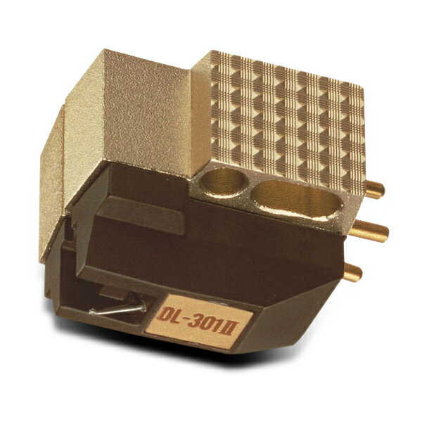 メーカー希望小売価格はメーカーカタログに基づいて掲載しています デノン　DL301/2 DL-301 II MC型カートリッジ パンチのきいた迫力サウンド、ビートの効いたサウンドを鮮烈に再現するMC型カートリッジ 主な仕様 出力電圧：0.4mV 再生周波数：20Hz～60kHz インピーダンス：33Ω 針先：特殊楕円針 針圧：1.4±0.2g コンプライアンス：13×10-6cm/dyne コンプライアンス：5x10-6cm/dyne （100Hz レコード使用） 自重：6.0g 保証期間：1年