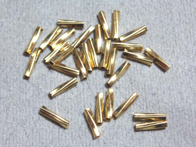 TOHO α7398 メタルツイストビーズ ゴールド 1.2×6mm 約30ケ