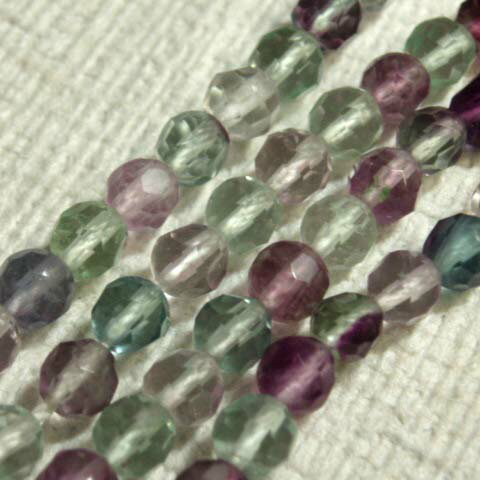 [HA103]天然石ビーズ　フローライト　ラウンドカット　4mm　6ケ