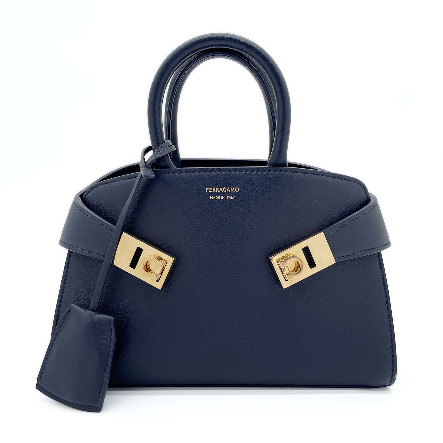 楽天市場】ブルー（ブランドフェラガモ）（ショルダーバッグ