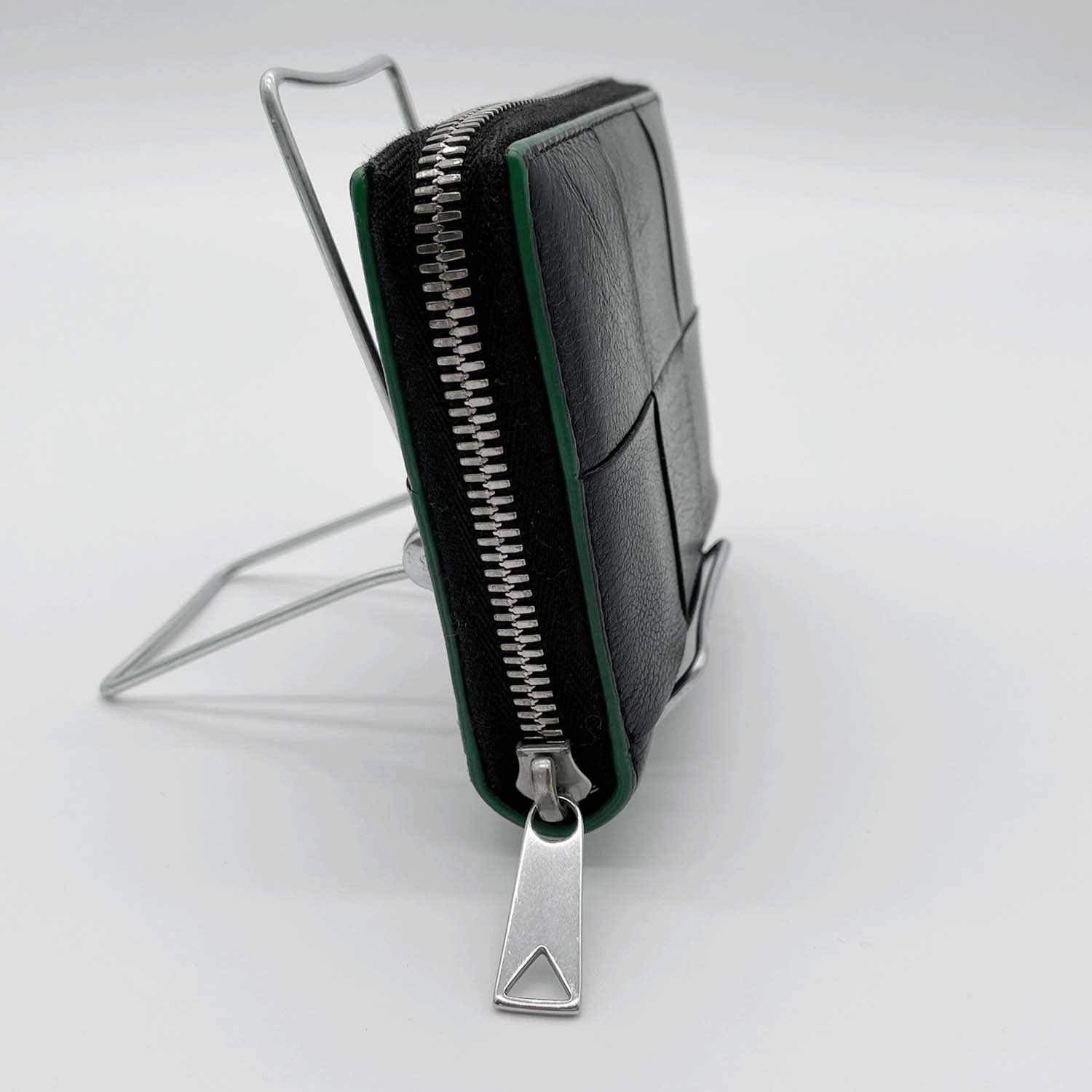 BOTTEGA VENETA ボッテガヴェネタ カセット ジップアラウンド コンパクトウォレット 財布 マキシイントレチャート KA-057 【中古】