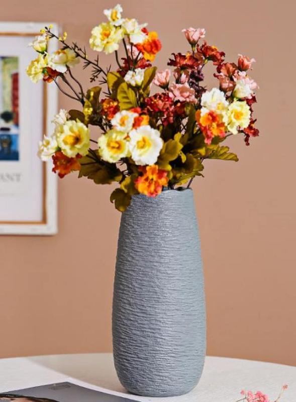 花瓶 白 陶器 花器フラワーベース ホワイト セラミック 北欧 日本 フラワーポット アンティーク風 大サイズ:高さ：22.5cm、口径:7cm、幅:9.5cm材質:陶器色：ホワイト、ブラック制作・梱包には細心の注意をしております。北欧風の花瓶は、さまざまなインテリアの家にぴったりです。さまざまな花に適しています。