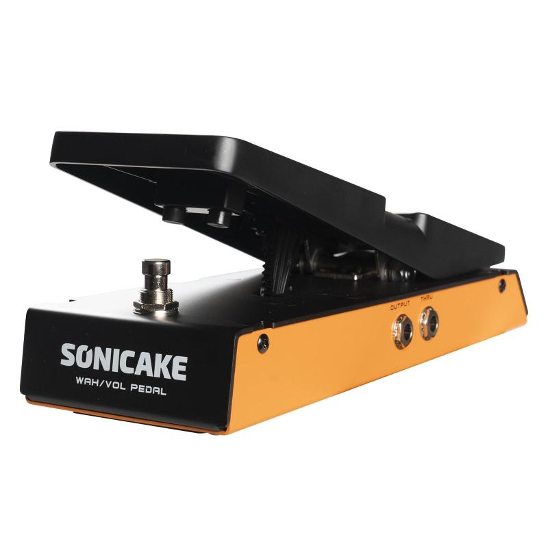 SONICAKE ミニアクティブワウボリュームエフェクトギターペダル100%アナログボリューム/ワウ 2 in 1ペダル。軽量ケースでありながら、本当に堅牢で優れた作り。アクティブボリュームコントロールは、インピーダンスの不一致トラブルを防ぎます。Crybaby Style Vintage Wah Sound。隠れたフットスイッチで音量とワウを切り替えます。2つのLEDライトがペダルの動作状態を示し、ペダルがどのモードで使用されているかを示します(電源アダプターは含まれません)。