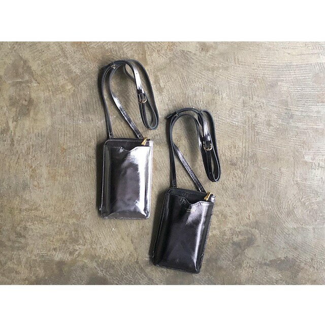 楽天AUTHENTIC Life Store再入荷【VIOLAd'ORO】ヴィオラドーロ 『ADRIA』 Metallic Leather Smart Phone Pochette style V-1307