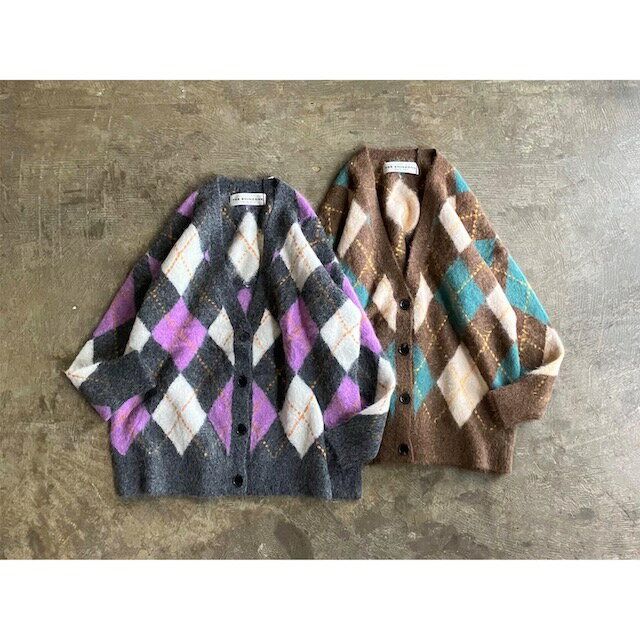 《SERVICE PRICE 30割》【Shinzone】 シンゾーン SHAGGY ARGYLE CARDIGAN Alpaka Wool Nylon V Neck Cardigan style No. 23AMSNI02