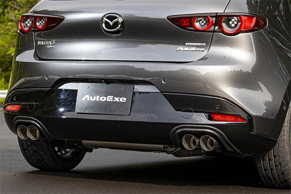 AutoExe オートエクゼ スポーツマフラー 左右デュアル マツダ3 ファストバック BP8...