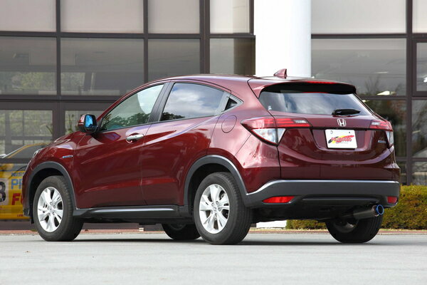 FUJITSUBO フジツボ マフラー リヴィッド ヴェゼル DAA-RU3 H25.12〜R2.8 LEB ハイブリッド 2WD ※個人宅発送可 ※沖縄・離島は送料要確認