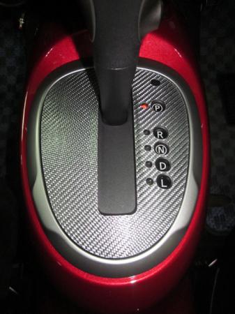 車メーカーNISSANニッサン車種ジューク型式F15年式2010/6〜品番CSPN-4品名マジカルカーボン シフトパネル商品説明シフトパネル専用のマジカルカーボンです。※16GT/16GT FOUR/NISMOには適合致しませんので、ご注意ください。納期についてこちらの商品は受注生産の為、約1ヶ月前後となります。※納期が遅い等によるキャンセルは一切お受けできません。注意事項※ こちらの商品はメール便の発送が可能です。メール便の場合、紛失・運送事故等の保証がございません。※ お客様の見落としや確認ミスでのキャンセル・交換・返品は一切お受けできません。※ 商品画像は代表車種の物です。車種毎に形状は異なります。※ 適合情報は随時更新しておりますが、告知なくメーカー側にて更新される場合がございますので、必ずご注文前にメーカーホームページにて最新の適合表をご確認頂ますようお願い致します。ハセ・プロ ドレスアップ