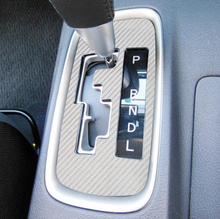 車メーカーMITSUBISHIミツビシ車種アウトランダー型式GF7W GF8W年式2012/10〜2015/5品番LC-SPM12品名マジカルアートレザー シフトパネル商品説明シフトパネル専用のマジカルアートレザーです。納期についてこちらの商品は受注生産の為、約1ヶ月前後となります。※納期が遅い等によるキャンセルは一切お受けできません。注意事項※ こちらの商品はメール便の発送が可能です。メール便の場合、紛失・運送事故等の保証がございません。※ お客様の見落としや確認ミスでのキャンセル・交換・返品は一切お受けできません。※ 商品画像は代表車種の物です。車種毎に形状は異なります。※ 適合情報は随時更新しておりますが、告知なくメーカー側にて更新される場合がございますので、必ずご注文前にメーカーホームページにて最新の適合表をご確認頂ますようお願い致します。ハセ・プロ ドレスアップ