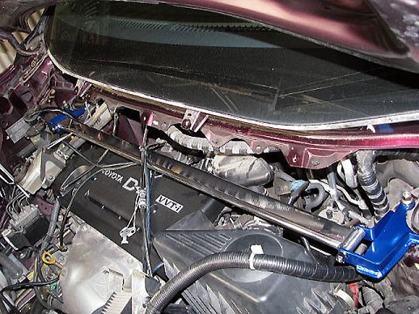 カワイ製作所 フロントストラットバー typeOS ノア/ヴォクシー AZR60G AZR65G