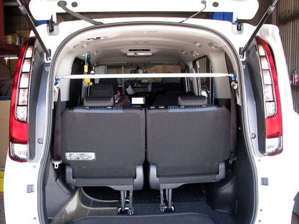 カワイ製作所 リヤピラーバー typeストレート ノア/ヴォクシー ZRR80G ZRR80W ZRR85G ZRR85W ZWR80G ZWR80W