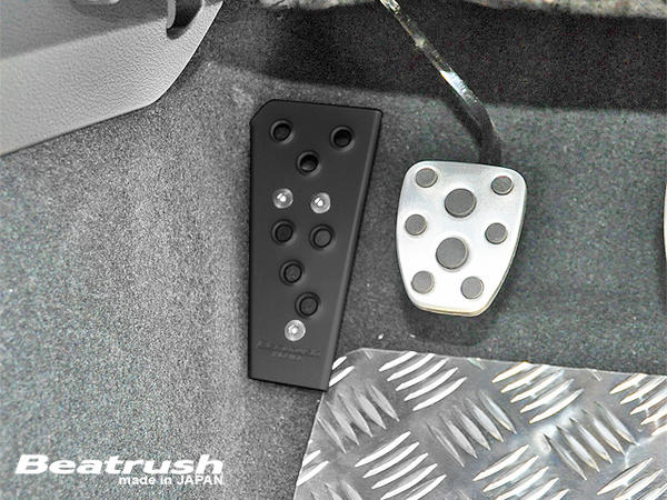 LAILE レイル ドライバーフットレスト ブラック WRX STI VAB H26.8〜 MT