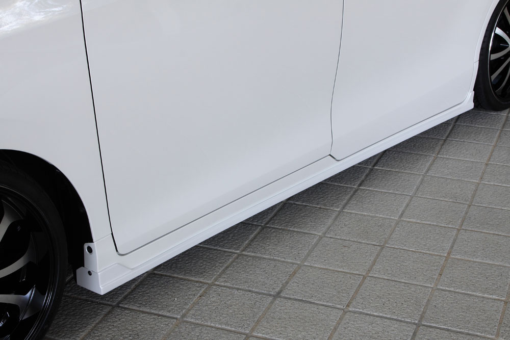 M'z SPEED サイドステップ ブラック (202) FRP ノア ZWR80G H26.1～H29.7 ハイブリッドG/X MC前 グレースライン 3173