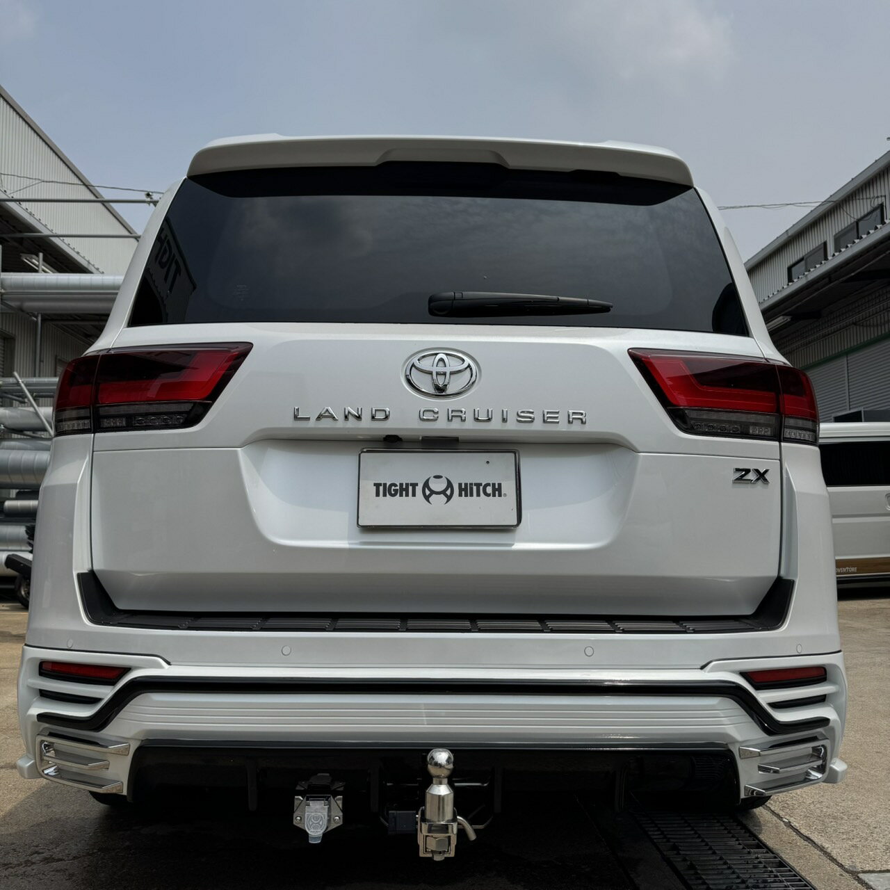 タイトジャパン ヒッチメンバー スチールタイプ ランドクルーザー300 3BA-VJA300W DOUBLE EIGHT(ダブル..