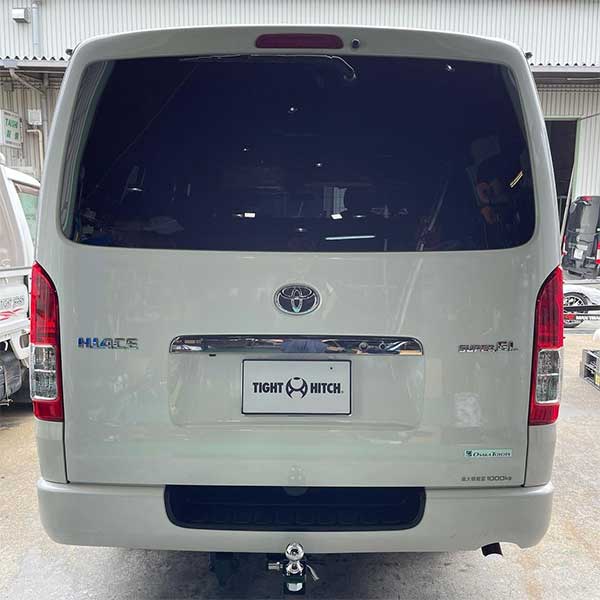 タイトジャパン ヒッチメンバー ステンレスタイプII メインバーが隠れるタイプ ハイエース 200系 標準..