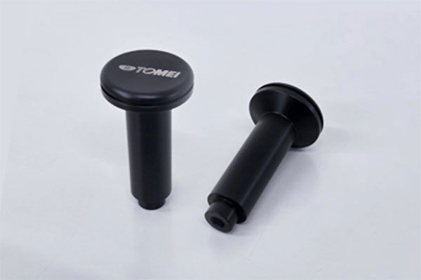 車メーカーTOYOTAトヨタ車種MARK IIマークII型式JZX100品番763027品名スピンターンノブ タイプ3タイプTYPE-3適合トヨタ車で下記の条件が満たされた車両のみ使用できます。・取付けネジサイズ：M5×P0.8・グリップ部内径：13mm備考※必ず実際にご使用になる車両のネジサイズ・ピッチをご確認ください。※使用条件を満たしていない車種への取り付けはおやめください。※本品をスプリングをフリーにして使用する場合は自動車競技専用部品です。サーキットや公道から閉鎖された場所内に限って使用してください。納期についてメーカー在庫があれば3～4営業日、欠品時は1ヶ月～お時間がかかります。お急ぎの場合はご注文前に必ず在庫確認をお願い致します。※納期が遅い等によるキャンセルは一切お受けできません。注意事項※ こちらの商品はメーカー直送になります。※ お客様の見落としや確認ミスでのキャンセル・交換・返品は一切お受けできません。※ 商品画像は代表車種の物です。車種毎に形状は異なります。※ 適合情報は随時更新しておりますが、告知なくメーカー側にて更新される場合がございますので、必ずご注文前にメーカーホームページにて最新の適合表をご確認頂ますようお願い致します。 TOMEI POWERED ACCESSORY アクセサリースピンターンノブスラローム競技などのモータースポーツにおいてサイドブレーキを使った車両のコントロールをするときに、サイドブレーキのロックボタンをフリーにすることでスピンターン動作でのブレーキレバーの操作性をアシストします。