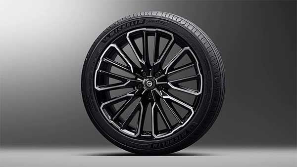 車メーカーTOYOTAトヨタ車種クラウンCROWN型式AZSH35 TZSH35年式22/7～装着条件クロスオーバーグレード 適合条件(○：装着可、△装着条件に応じて装着可、-：装着不可)適合クロスオーバー RS“アドバンス”△クロスオーバー RS△クロスオーバー G“アドバンス・レザーパッケージ”△クロスオーバー G“アドバンス”-クロスオーバー G“レザーパッケージ”△クロスオーバー G-クロスオーバー X-品番MS213-00157x4カタログNo507品名GR21インチ鋳造アルミホイール ブラック/ブラッククリア仕様4本セット 1台分詳細※写真はGR21インチ鋳造アルミホイール&タイヤセット。※価格には、センターキャップ、バルブも含まれます。商品にホイールボルトは含まれておりません。標準装備のホイールボルトをご使用ください。※タイヤは標準装備（225/45R21）されているものをご使用ください。1台分に必要な個数4納期についてメーカー在庫があれば3～4営業日、欠品時は1ヶ月～お時間がかかります。お急ぎの場合はご注文前に必ず在庫確認をお願い致します。※納期が遅い等によるキャンセルは一切お受けできません。注意事項※ お客様の見落としや確認ミスでのキャンセル・交換・返品は一切お受けできません。※ 商品画像は代表車種の物です。車種毎に形状は異なります。※ 適合情報は随時更新しておりますが、告知なくメーカー側にて更新される場合がございますので、必ずご注文前にメーカーホームページにて最新の適合表をご確認頂ますようお願い致します。ティーアールディー トヨタ TOYOTA トヨタ・レーシング・ディベロップメント Toyota Racing Development