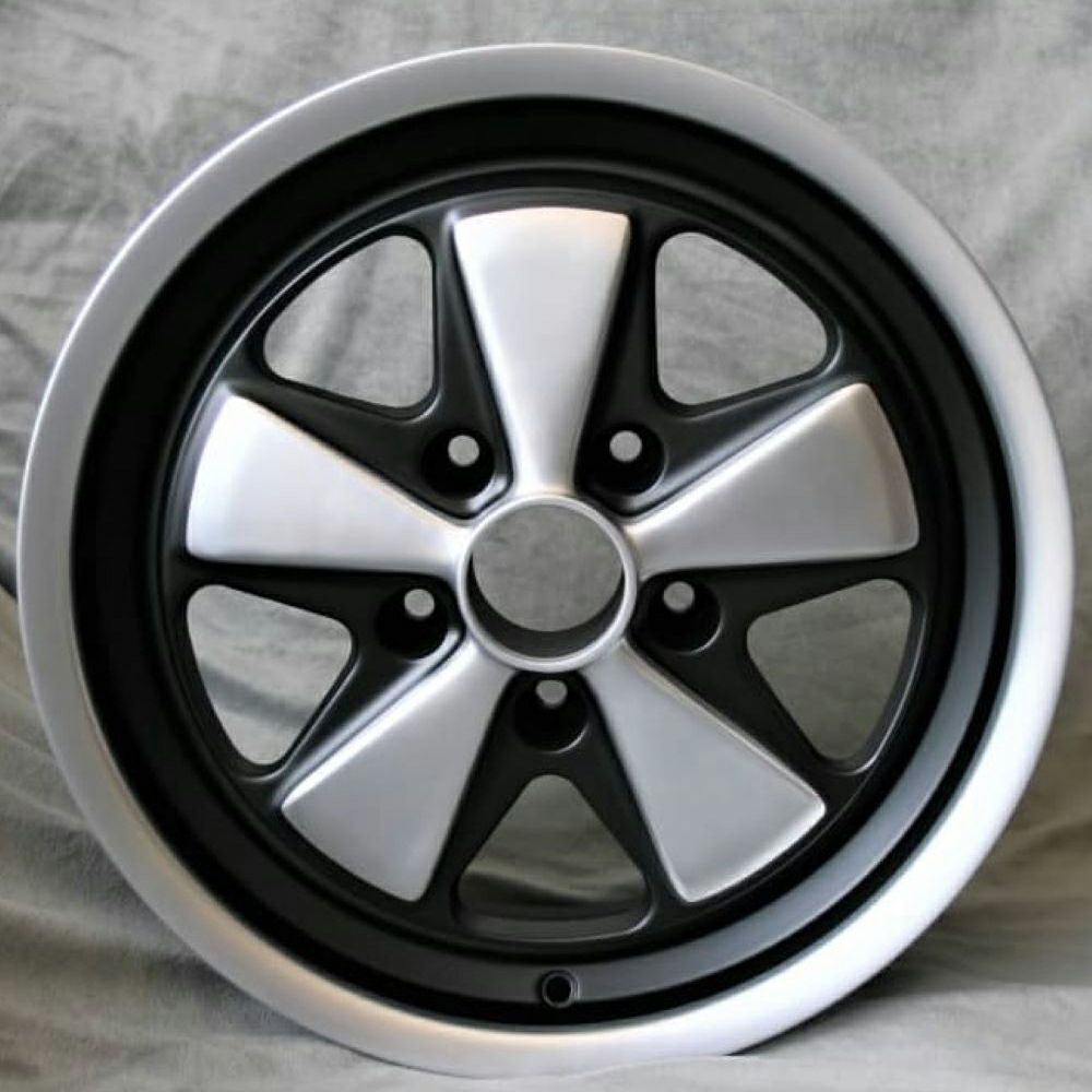 ポルシェ 930(911) フックススタイル リアホイール 10x17 ET-27【Maxilite】