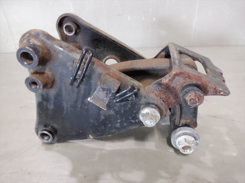 SUZUKI SUZUKI GS250FW サスペンションリンク GJ71A スズキ GS250FWS-2 GJ71B 当時物　(23-0830-4） スズキ