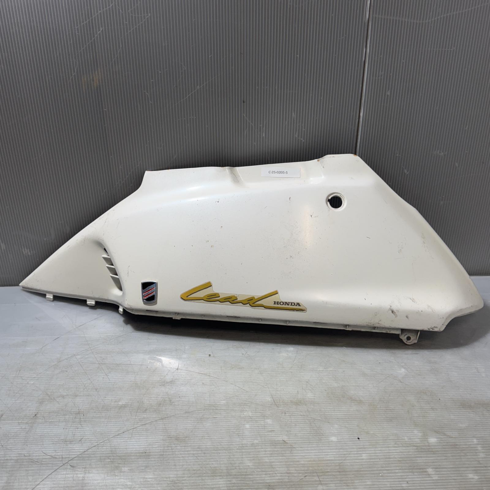 HONDA リード90 サイドカバー 左 Lead90 ホンダ