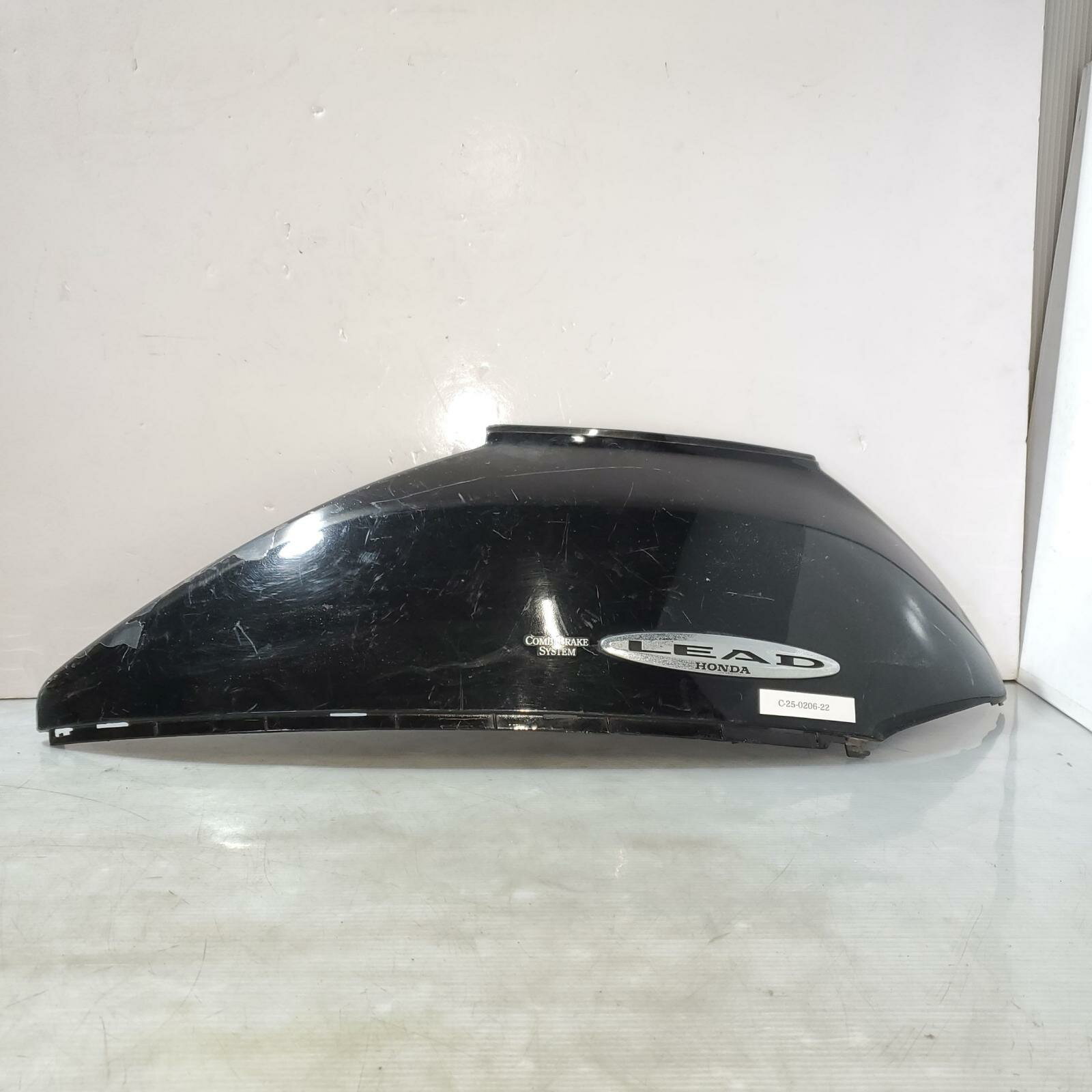 HONDA リード50 サイドカバー 右　Lead50 ホンダ