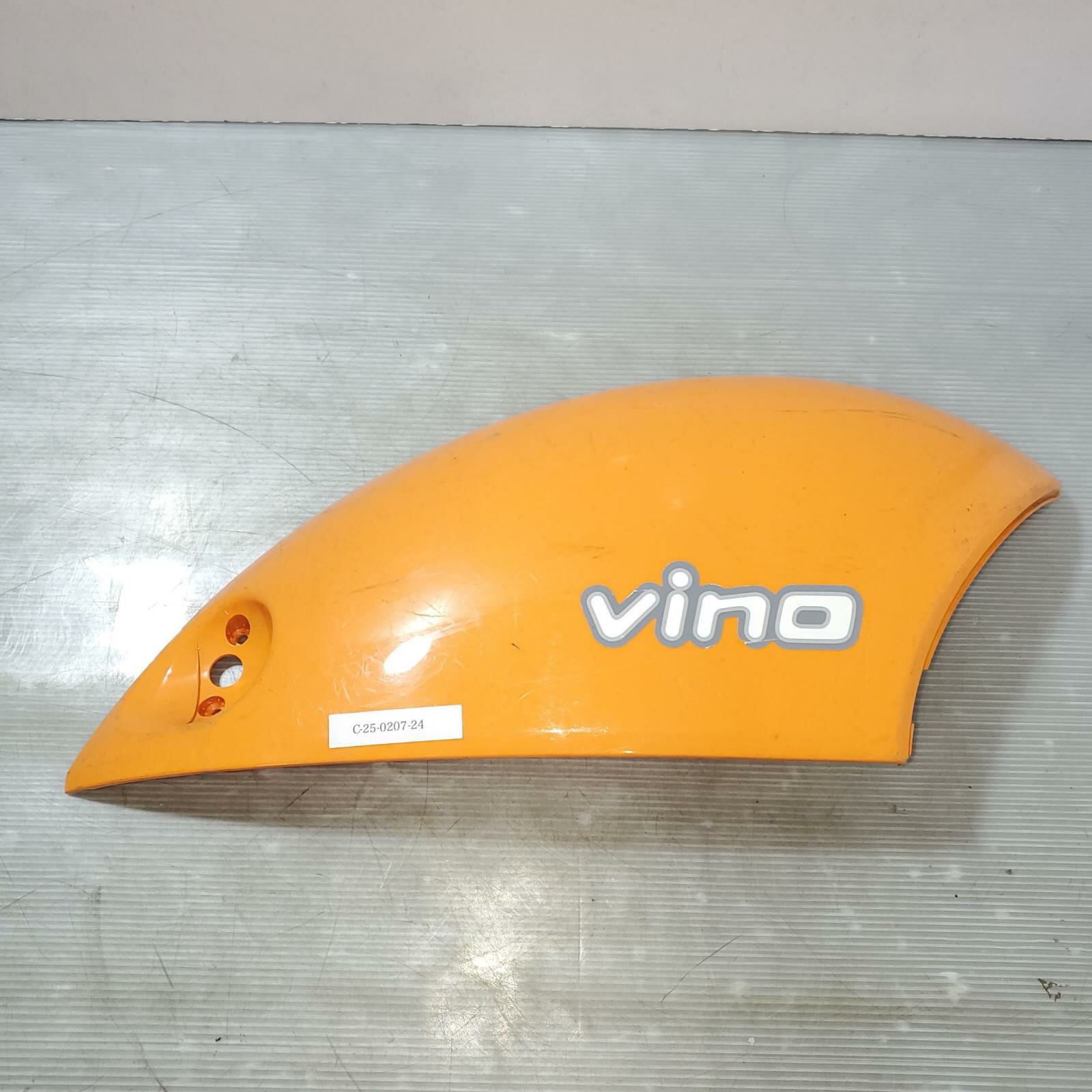 YAMAHA ビーノ50 SA26J サイドカバー右 VINO50 ヤマハ