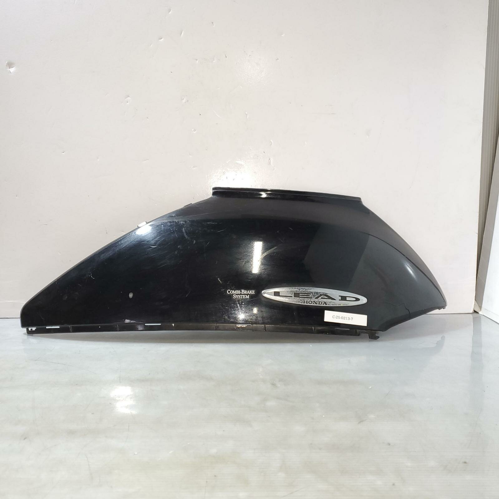 HONDA リード50 AF48 サイドカバー右 Lead50 ホンダ
