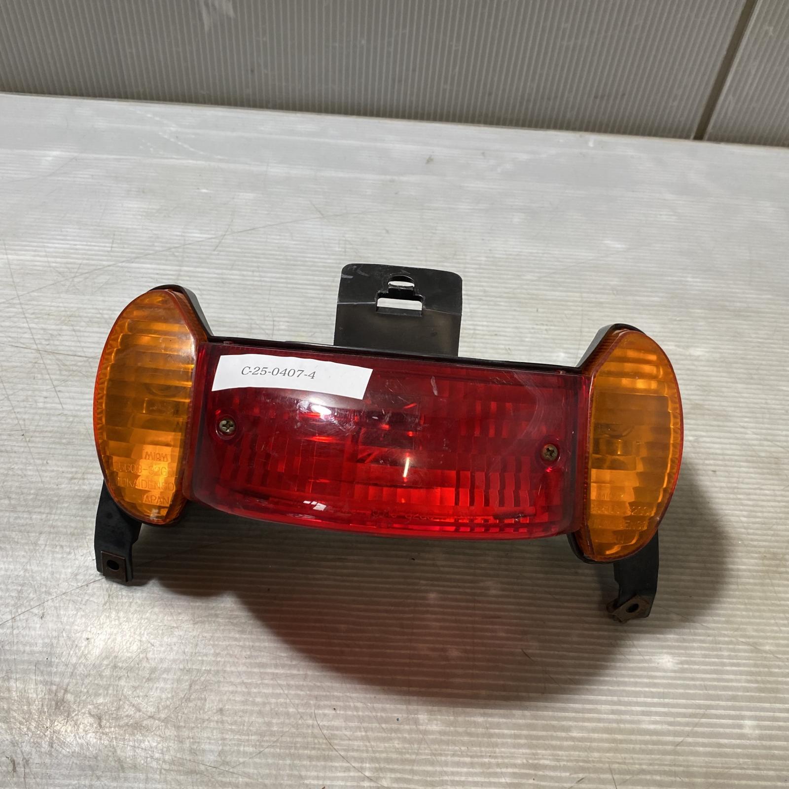 SUZUKI レッツ4 CA41A テールランプ　Let's スズキ
