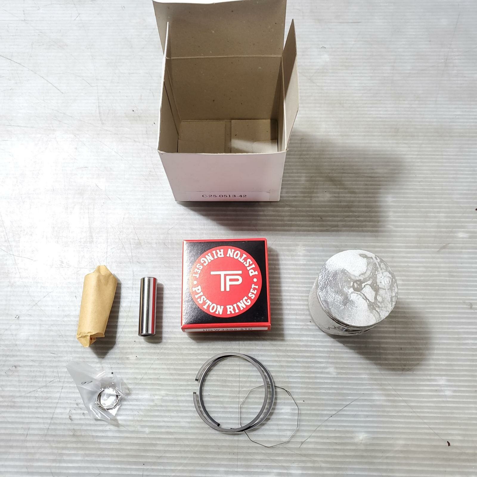 HONDA リード90 HF05 ピストンセット　LEAD ホンダ