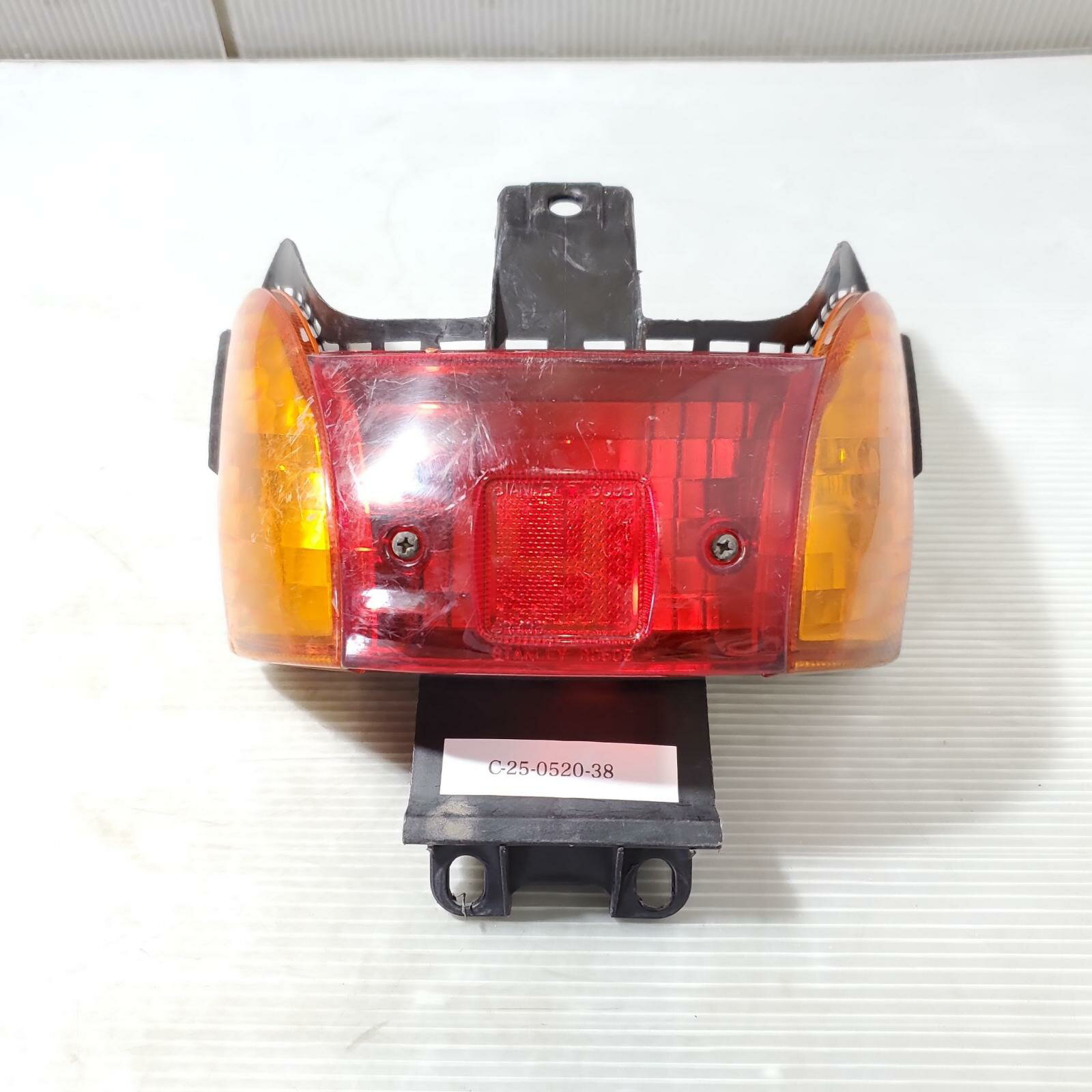 HONDA タクト50 AF51 テールランプ　TACT ホンダ