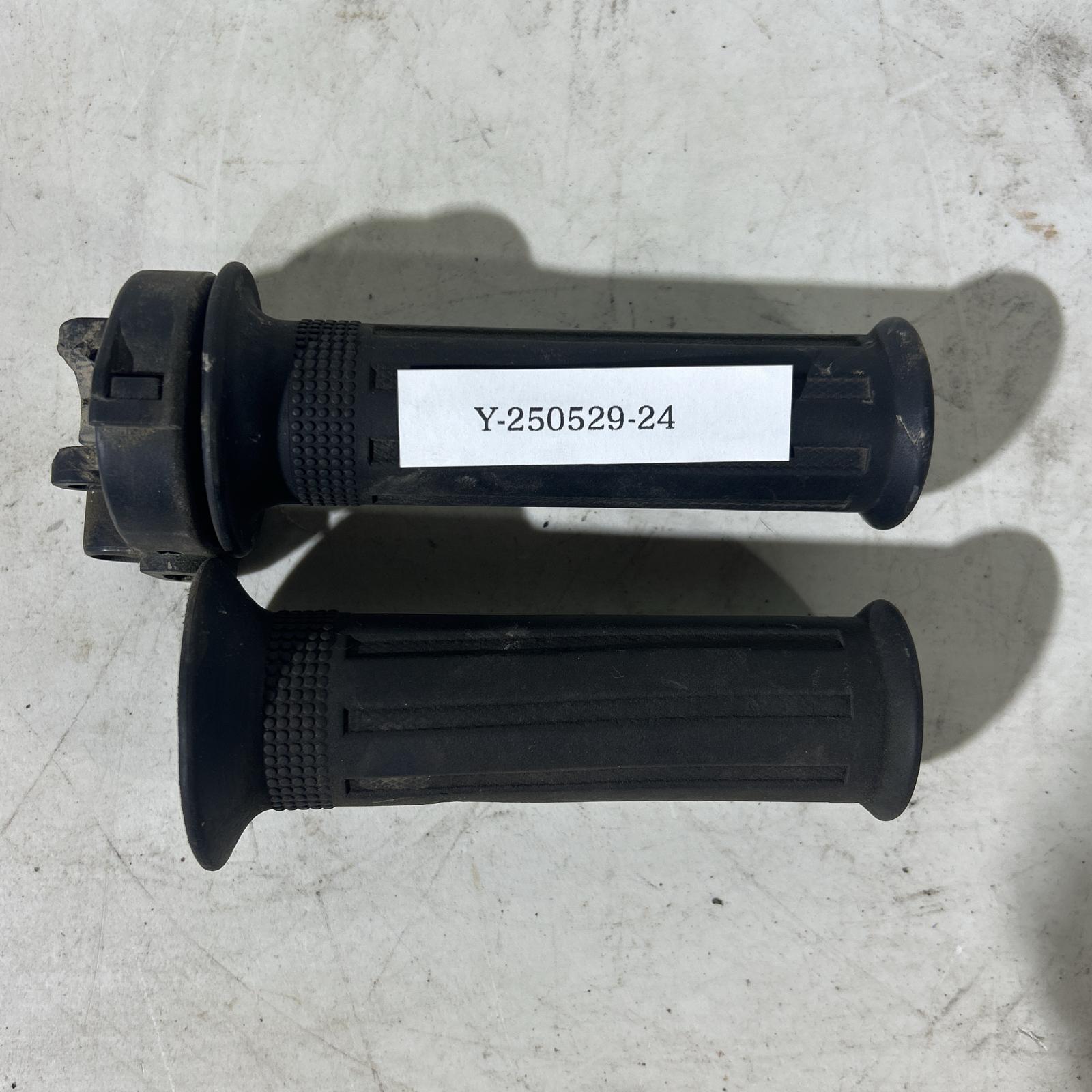 SUZUKI ジェンマ50 グリップ 左右 スズキ