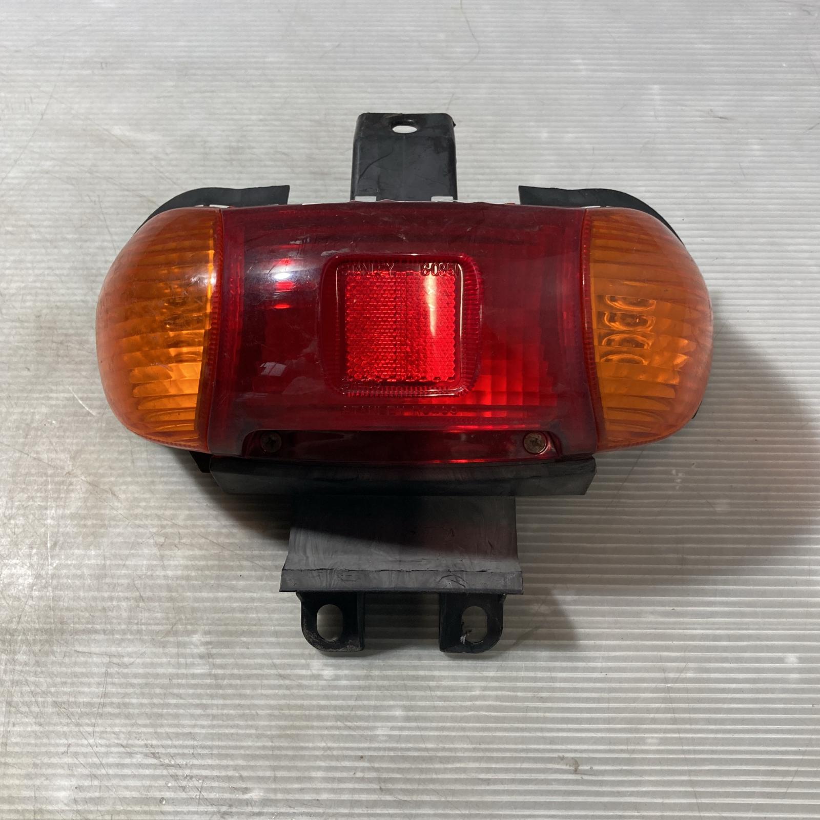 HONDA ディオ50 AF27 テールランプ　Dio ホンダ