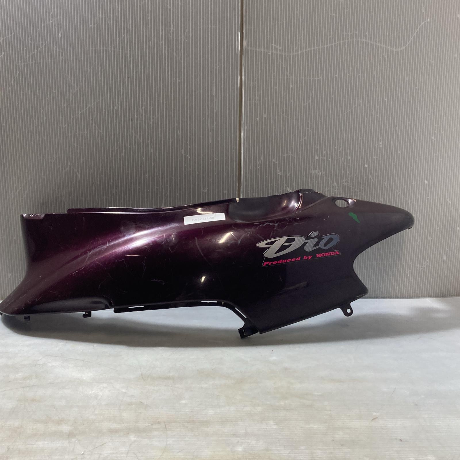 HONDA ディオ50 AF34 ボディー カバー左　Dio ホンダ