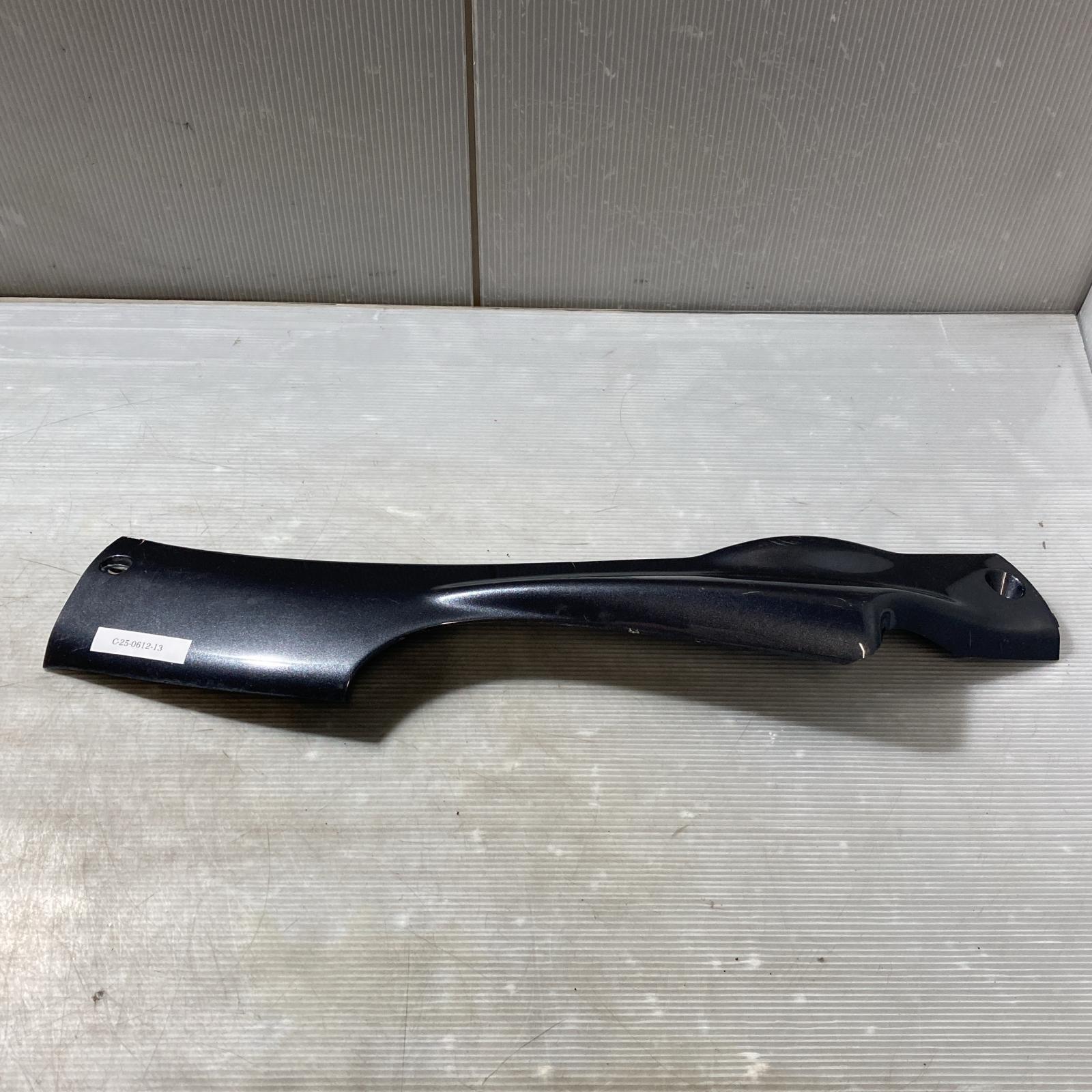 YAMAHA アクシス100 SB01J サイド モール左　AXIS ヤマハ