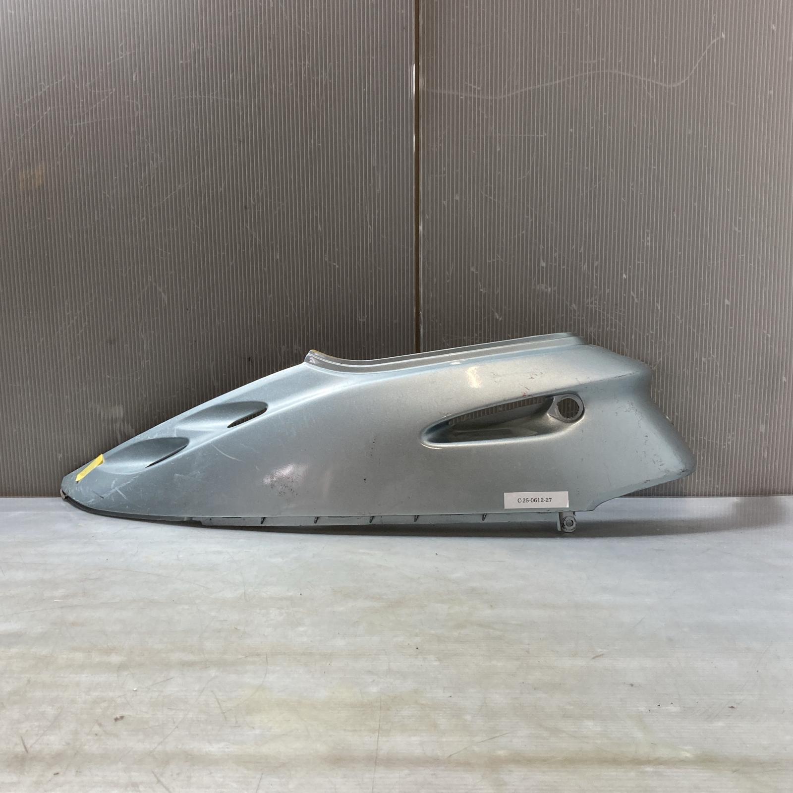 HONDA ディオ50 AF27 ボディー カバー左　Dio ホンダ