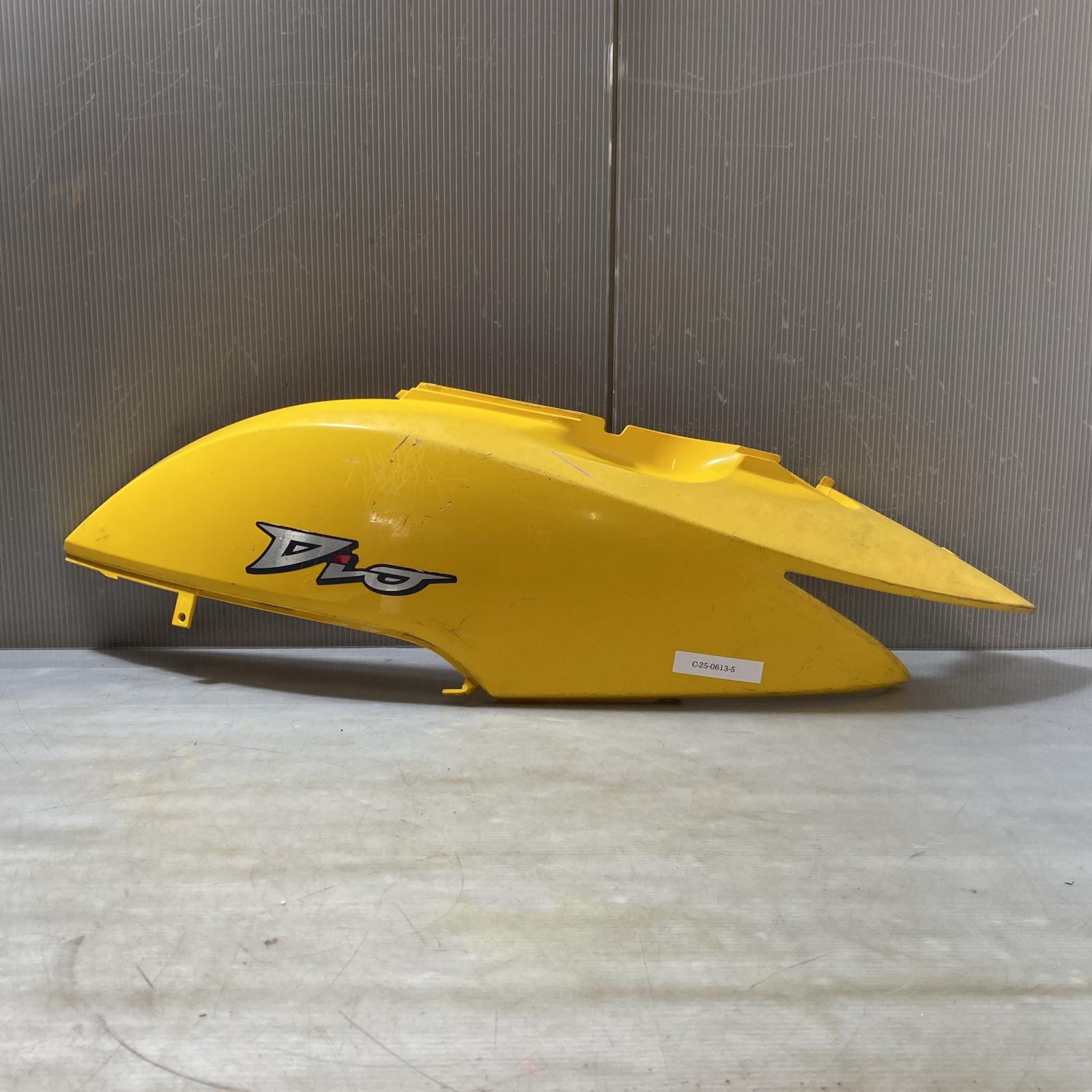 HONDA ディオ50 AF62 ボディー カバー左　Dio ホンダ