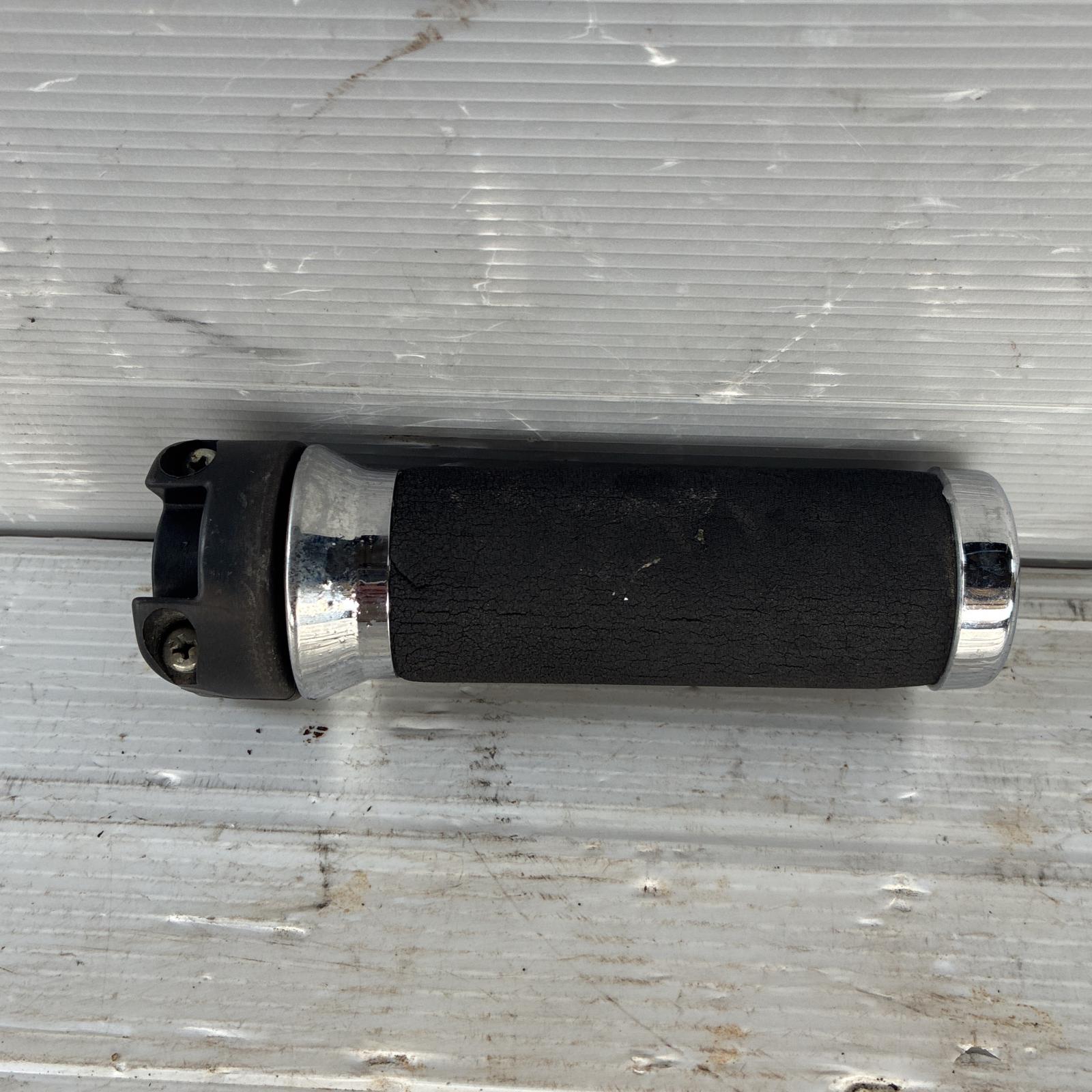 HONDA ライブディオ50 AF35 グリップ 右 ホンダ