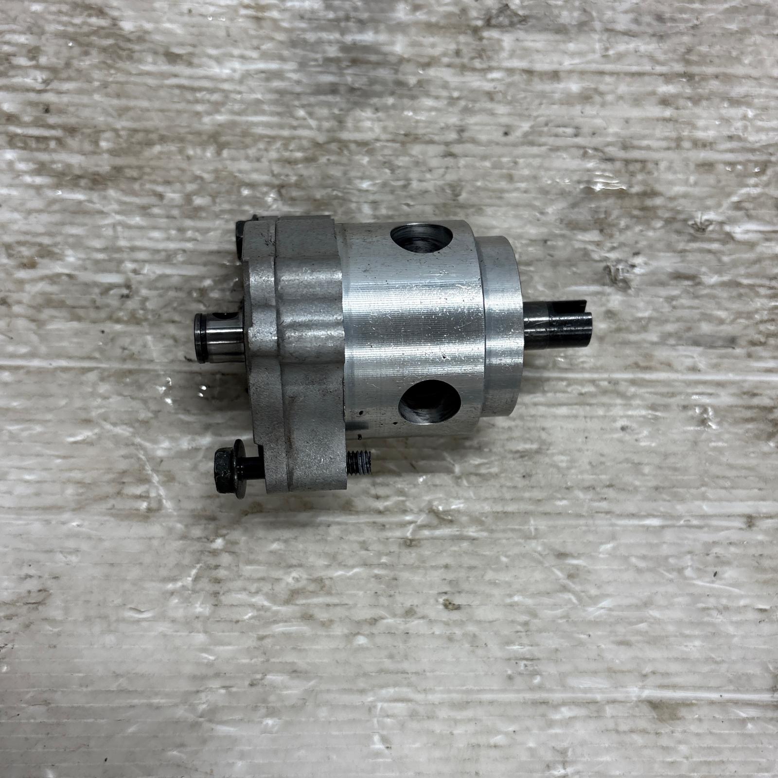 SUZUKI バンディット250 GJ77A オイルポンプ スズキ(2)