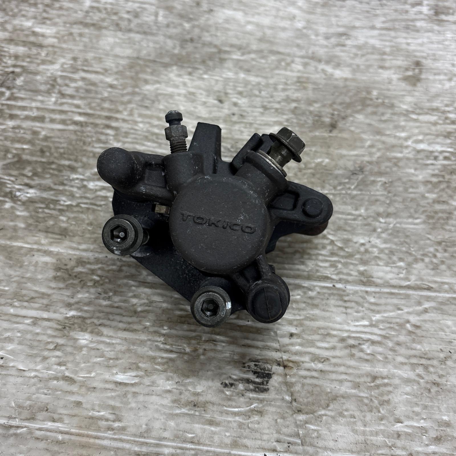 SUZUKI アドレス110 CF11A フロントキャリパー スズキ