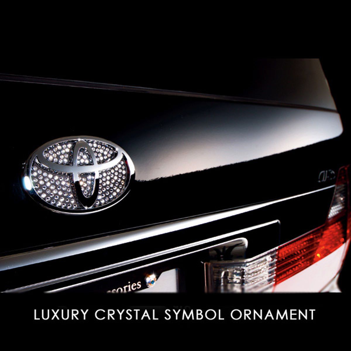 ギャルソンD.A.DラグジュアリークリスタルシンボルオーナメントタイプTー12／エメラルド